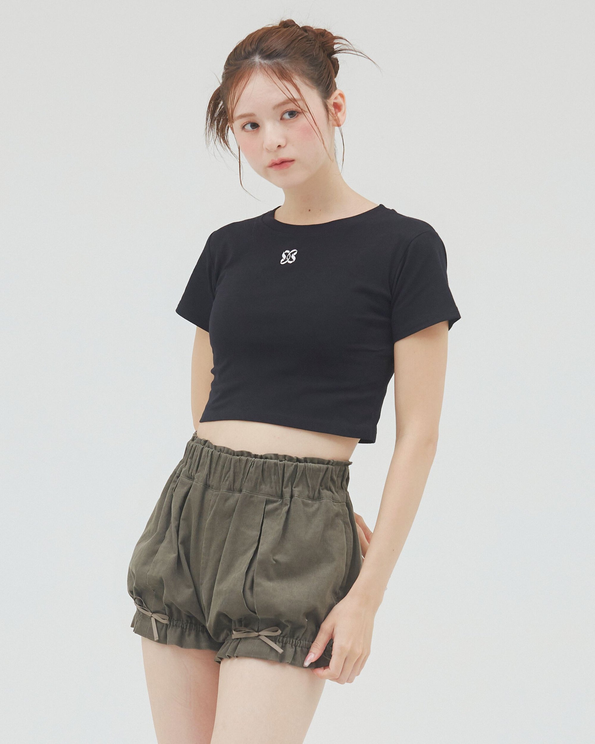 bimbam emblem crop tee black